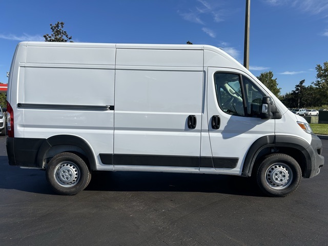 2025 Ram ProMaster 2500 High Roof 4