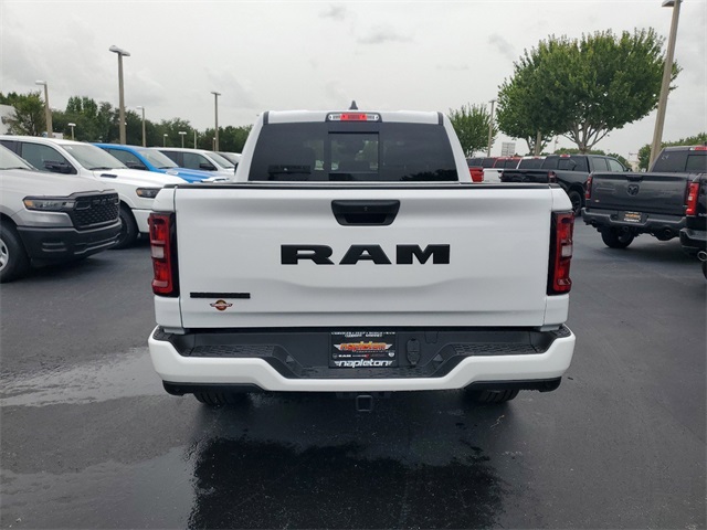 2025 Ram 1500 Big Horn/Lone Star 18