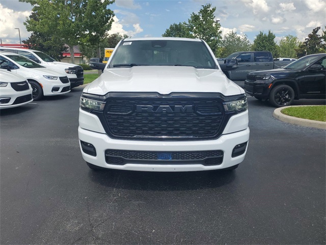 2025 Ram 1500 Big Horn/Lone Star 2