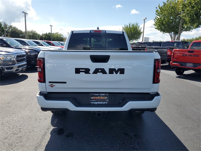 2025 Ram 1500 Big Horn/Lone Star 18