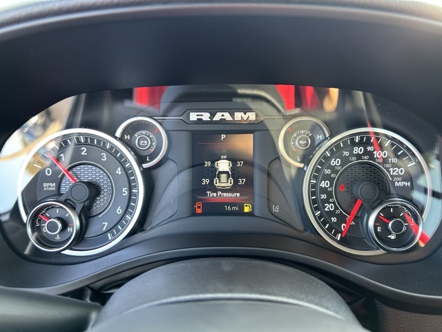 2025 Ram 1500 Tradesman 15