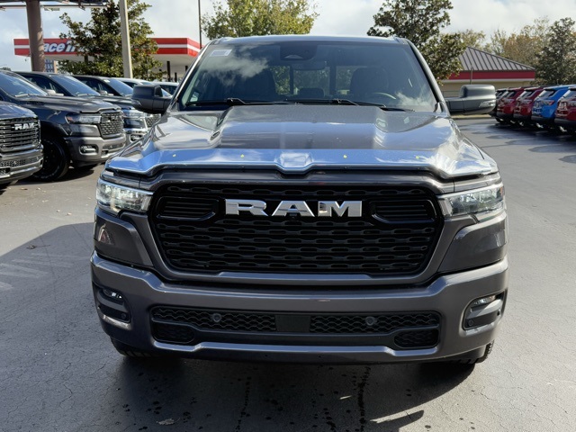 2025 Ram 1500 Big Horn/Lone Star 2