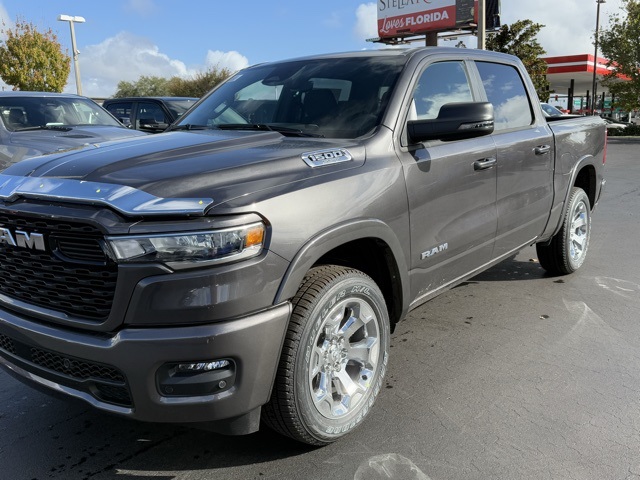 2025 Ram 1500 Big Horn/Lone Star 3