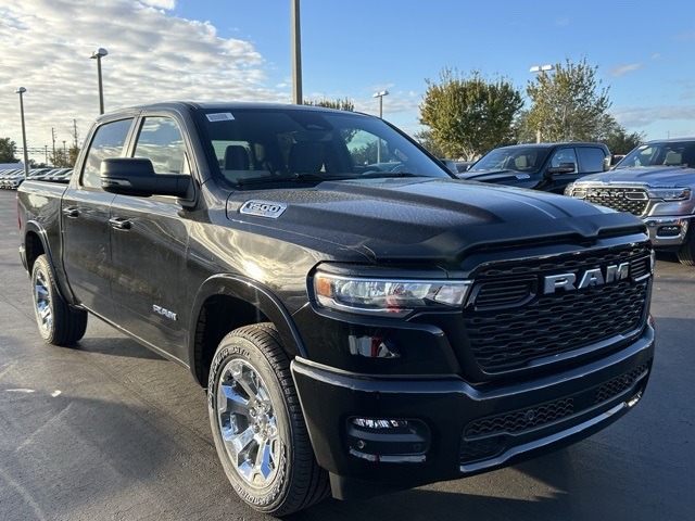 2025 Ram 1500 Big Horn/Lone Star 3