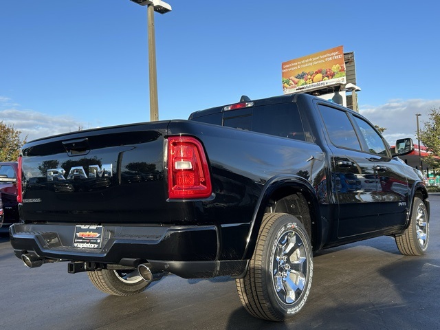 2025 Ram 1500 Big Horn/Lone Star 5