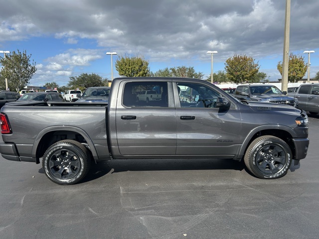 2025 Ram 1500 Big Horn/Lone Star 4