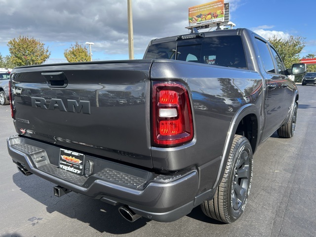 2025 Ram 1500 Big Horn/Lone Star 5