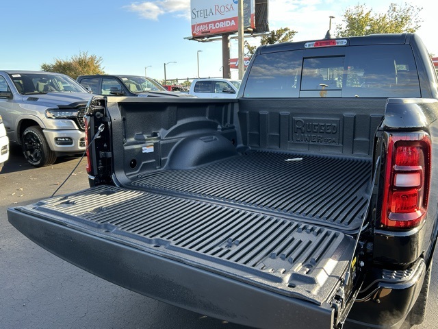 2025 Ram 1500 Laramie 6