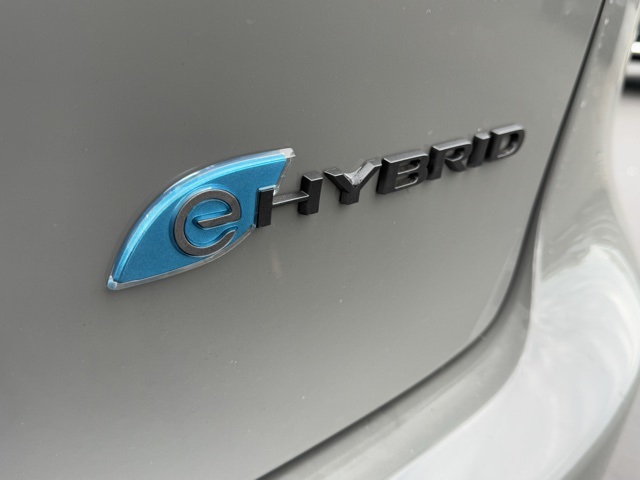 2025 Chrysler Pacifica Hybrid Select 10