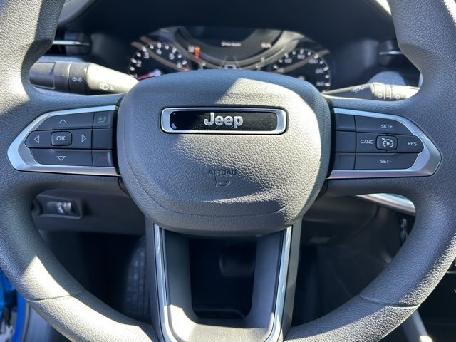 2025 Jeep Compass Sport 14