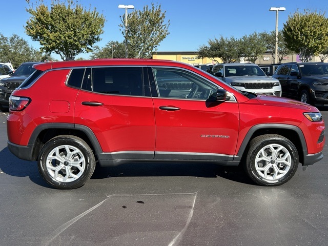 2025 Jeep Compass Sport 4