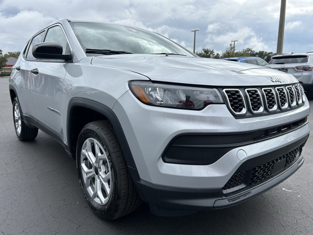 2025 Jeep Compass Sport 3