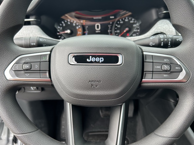 2025 Jeep Compass Sport 12