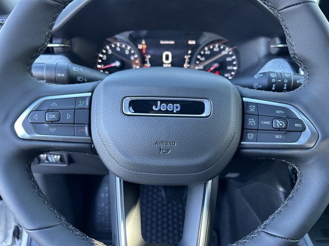 2025 Jeep Compass Latitude 12