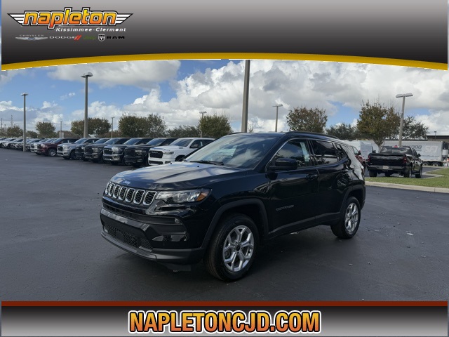 2025 Jeep Compass Latitude 1