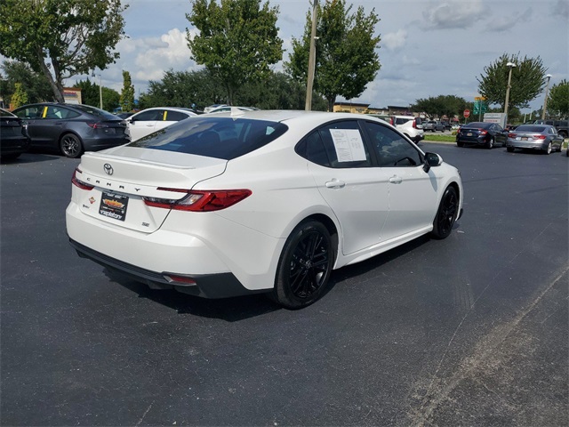 2025 Toyota Camry SE 6