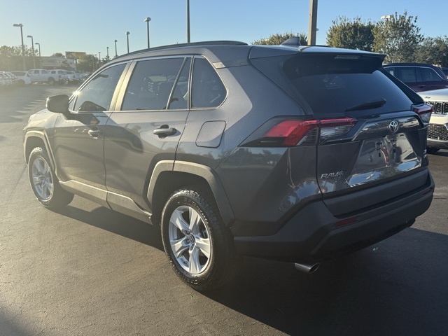 2019 Toyota RAV4 XLE 5