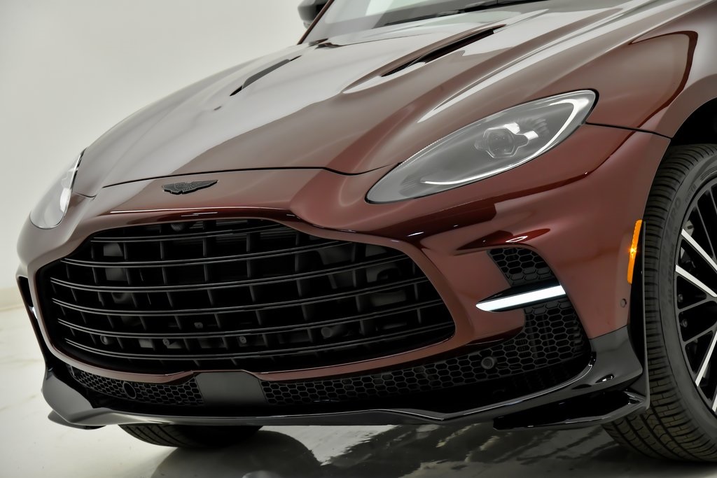 2024 Aston Martin DBX 707 4