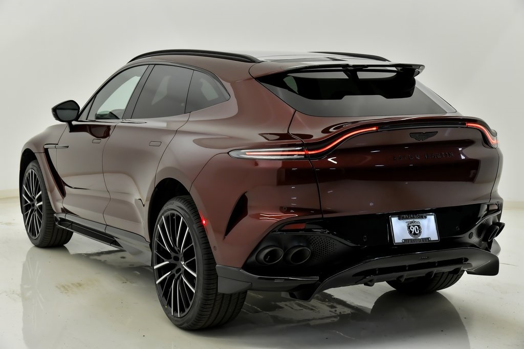 2024 Aston Martin DBX 707 7