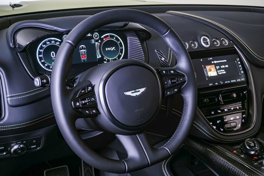 2024 Aston Martin DBX 707 30