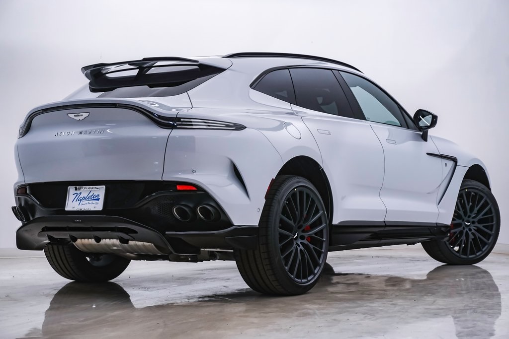 2024 Aston Martin DBX 707 9