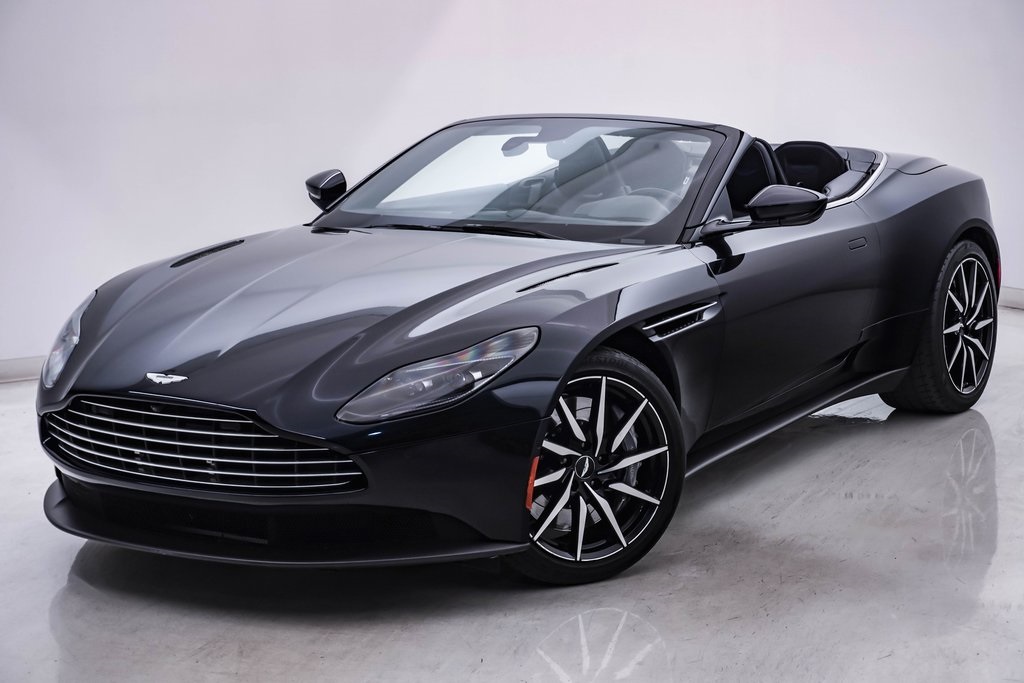 2019 Aston Martin DB11 Volante 3