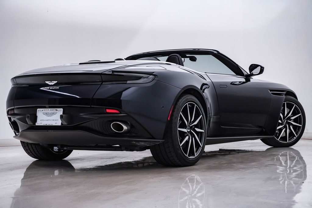 2019 Aston Martin DB11 Volante 10