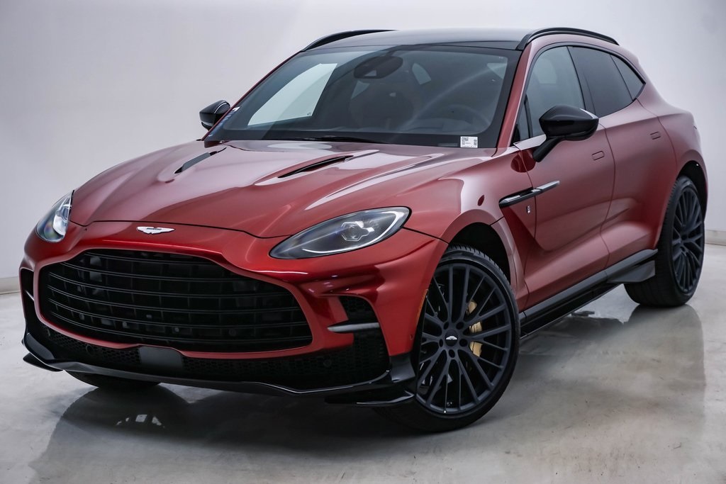 2024 Aston Martin DBX 707 3