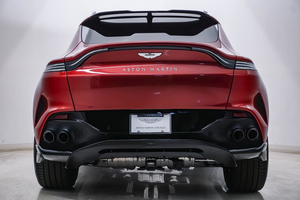 2024 Aston Martin DBX 707 9