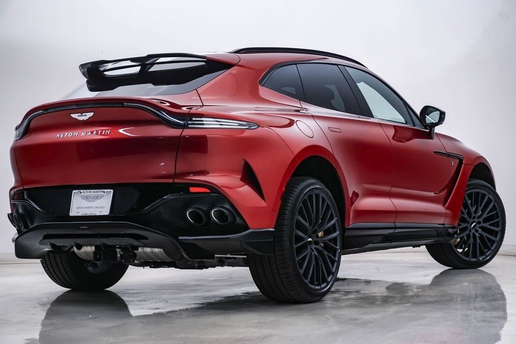 2024 Aston Martin DBX 707 10