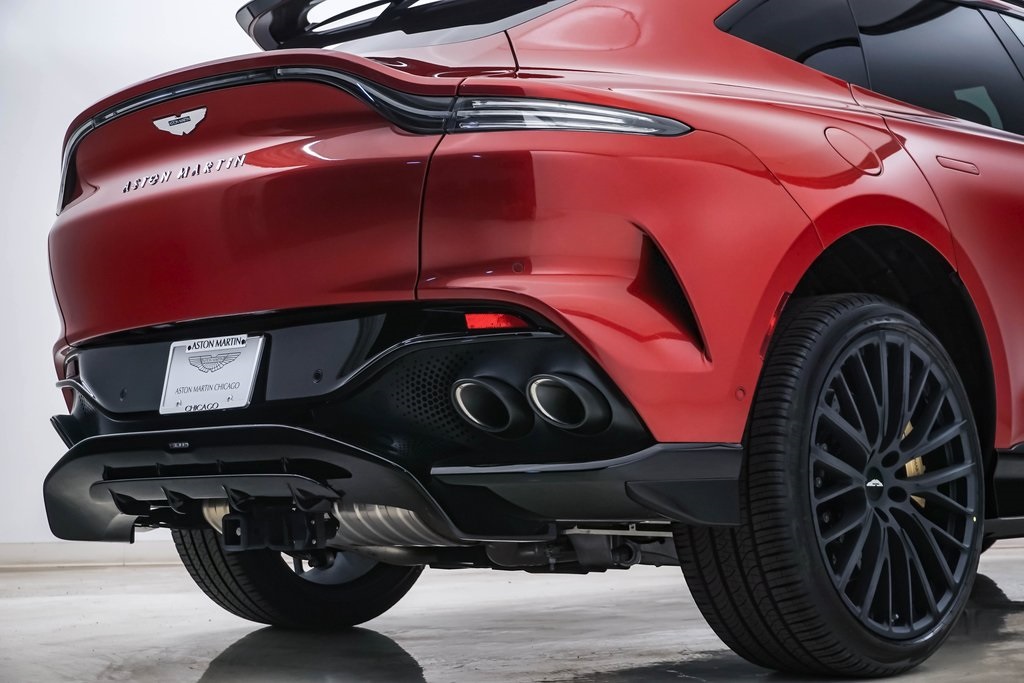 2024 Aston Martin DBX 707 13