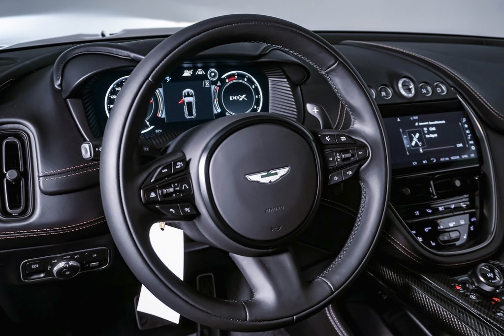 2024 Aston Martin DBX 707 27