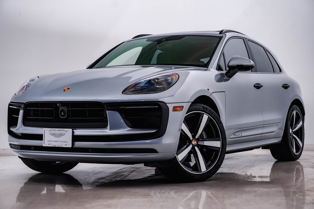 2025 Porsche Macan S 1