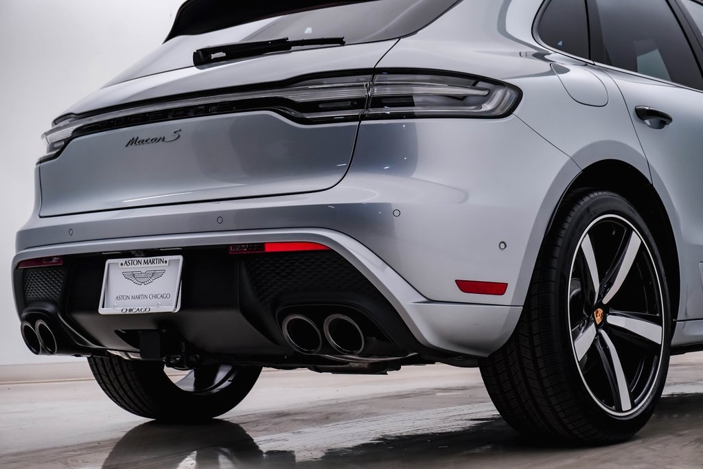 2025 Porsche Macan S 11