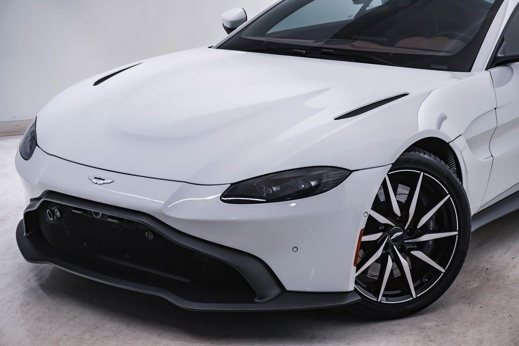 2020 Aston Martin Vantage Base 4