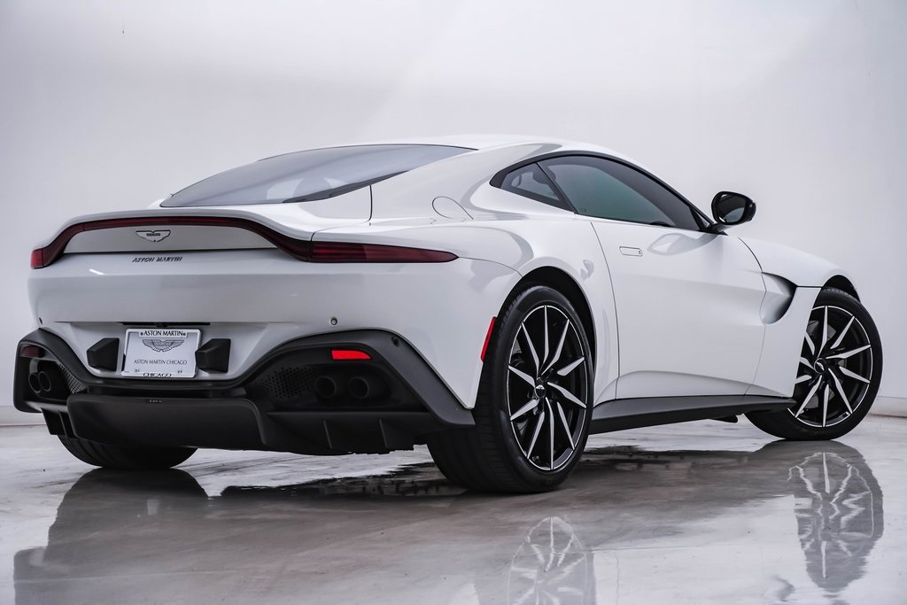 2020 Aston Martin Vantage Base 9