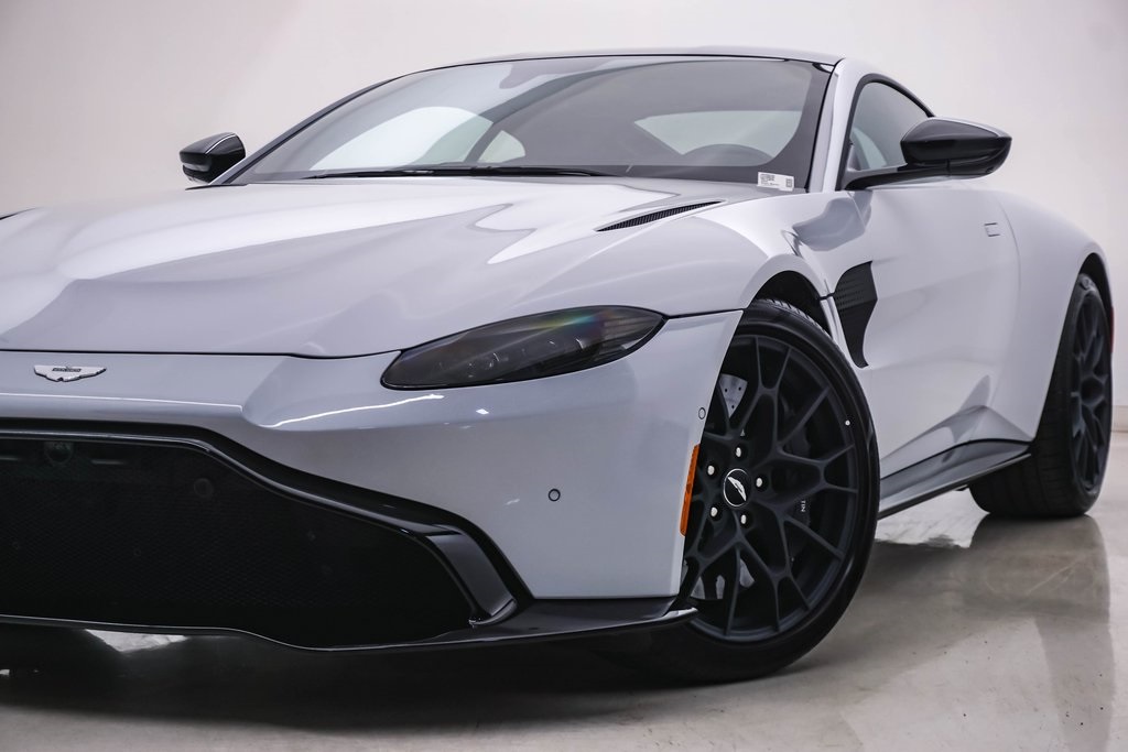 2020 Aston Martin Vantage Manual 2