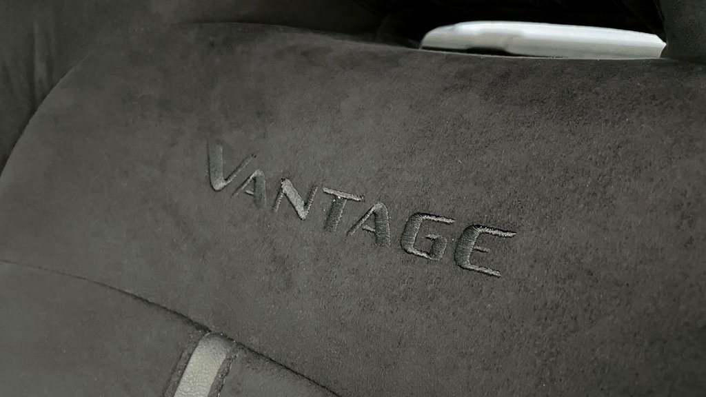 2020 Aston Martin Vantage Manual 5