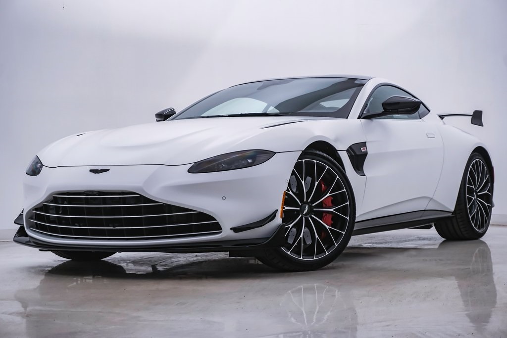 2023 Aston Martin Vantage F1 Edition 1