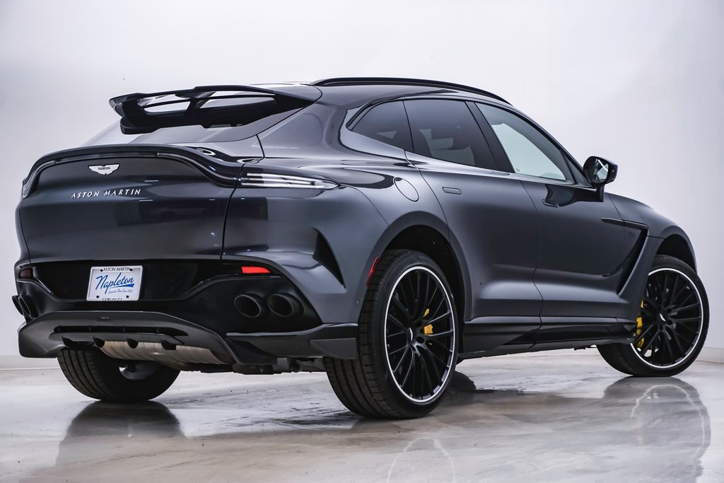 2023 Aston Martin DBX 707 9