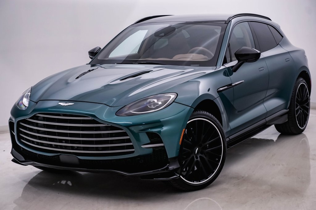 2024 Aston Martin DBX 707 3