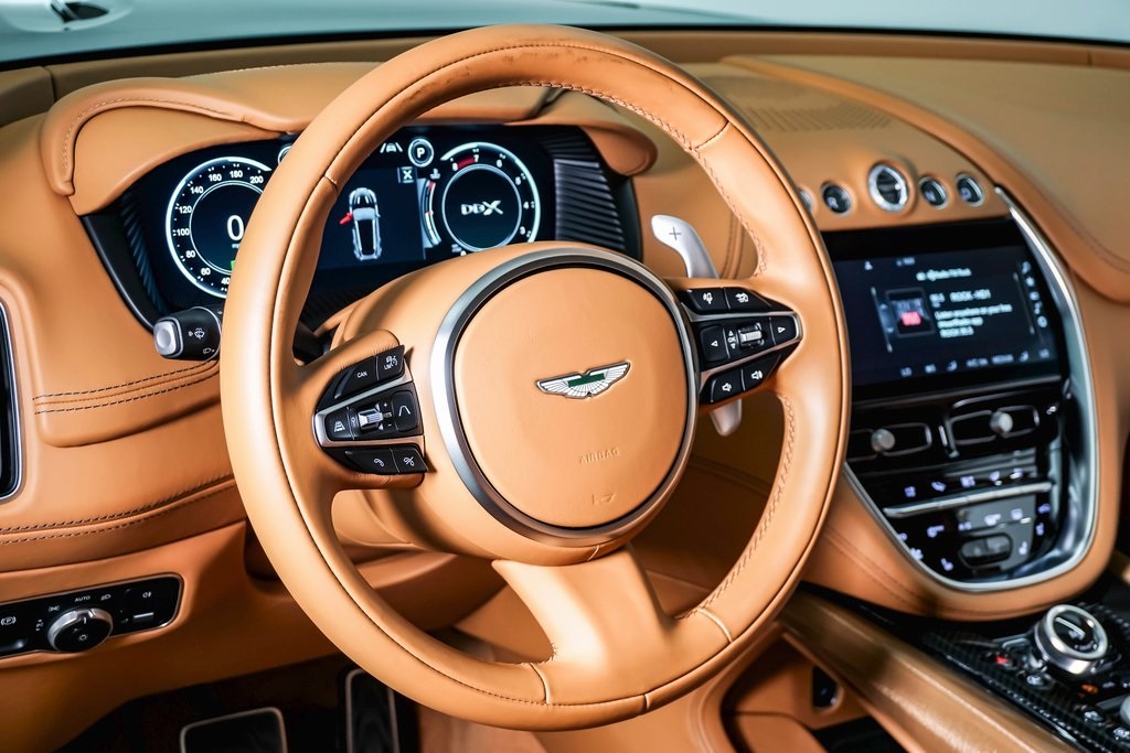 2024 Aston Martin DBX 707 25