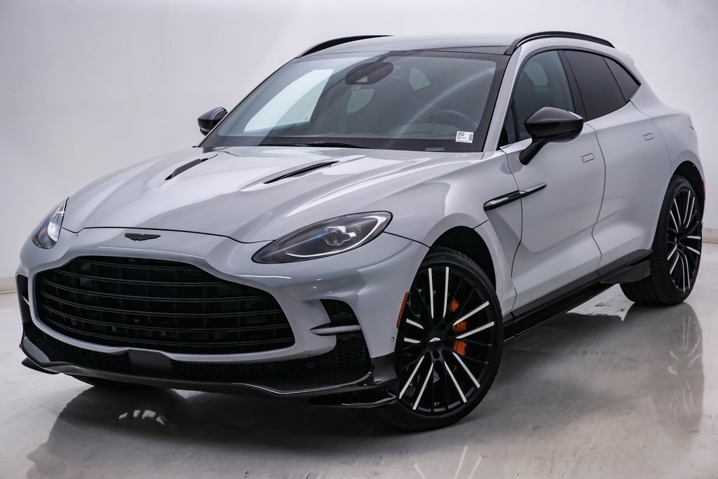 2024 Aston Martin DBX 707 3