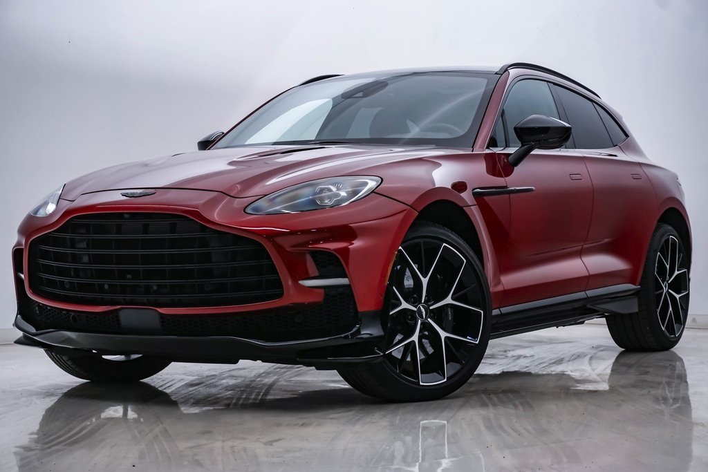 2024 Aston Martin DBX 707 1