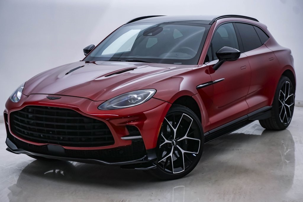 2024 Aston Martin DBX 707 3