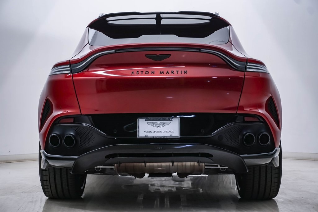 2024 Aston Martin DBX 707 8