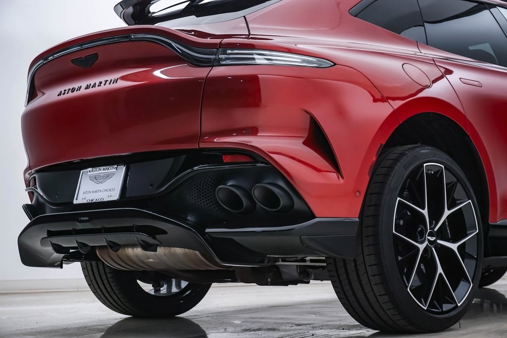 2024 Aston Martin DBX 707 12