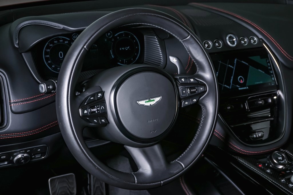 2024 Aston Martin DBX 707 23