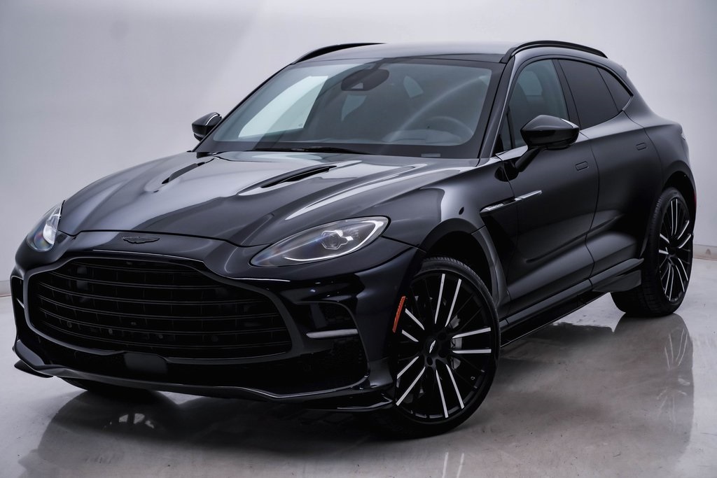 2024 Aston Martin DBX 707 3