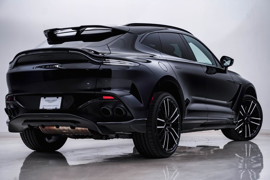 2024 Aston Martin DBX 707 9